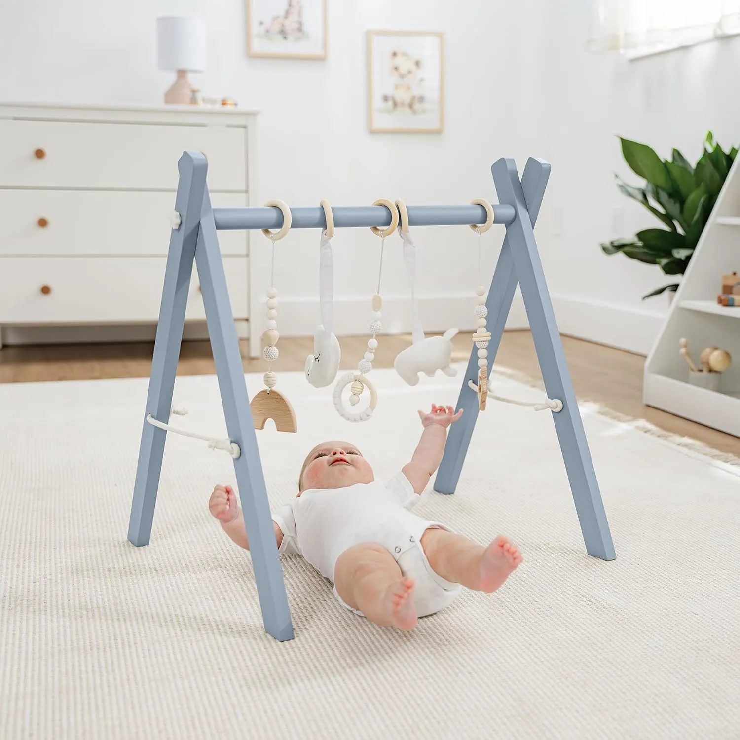 - Easy No-Tool Assembly, Safe and Durable for Infant Motor and Visual Development - Pacific Blue Comfy Cubs Wooden Baby Play Gym toolmaker - Natural Finish Pinewood Baby Activity Gym with 5 Sensory Hanging Toys 