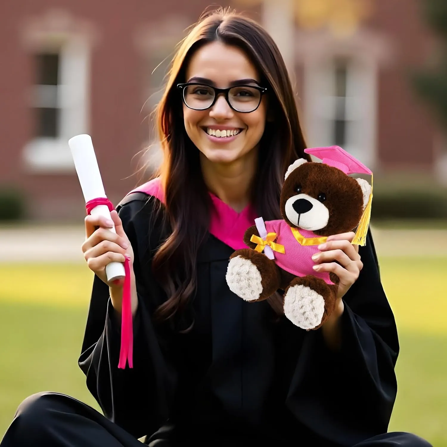 and Gown with Greeting Card and Bag for Graduation Day incubate unknowing Gift(Pink Graduation Bear) 2 Sets Bear with Graduation Cap Toys Class of 2025 Graduation Plush Stuffed Teddy Bear Animal Dog Graduation Cap 