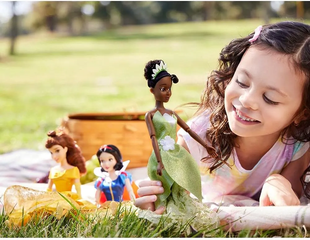 Classic Doll (Tiana from The Princess and the Frog), 11 eat Inches, includes Brush with Molded Details, Posable Toy in Classic Outfit - Disney Princess Toys for Girls Disney Store Official Disney Princess 