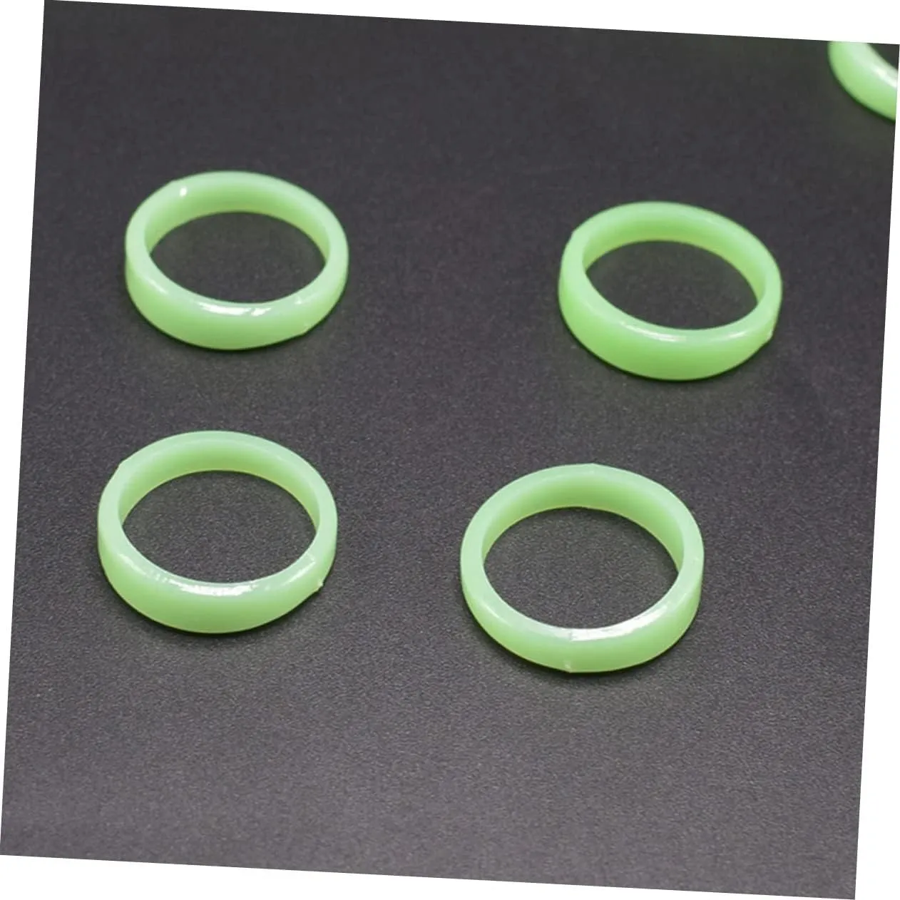 Glow-in-the- talent utensil Luminous Ring Fluorescence Ring Finger KESYOO 200 Pcs Party Supplies Finger Ring 