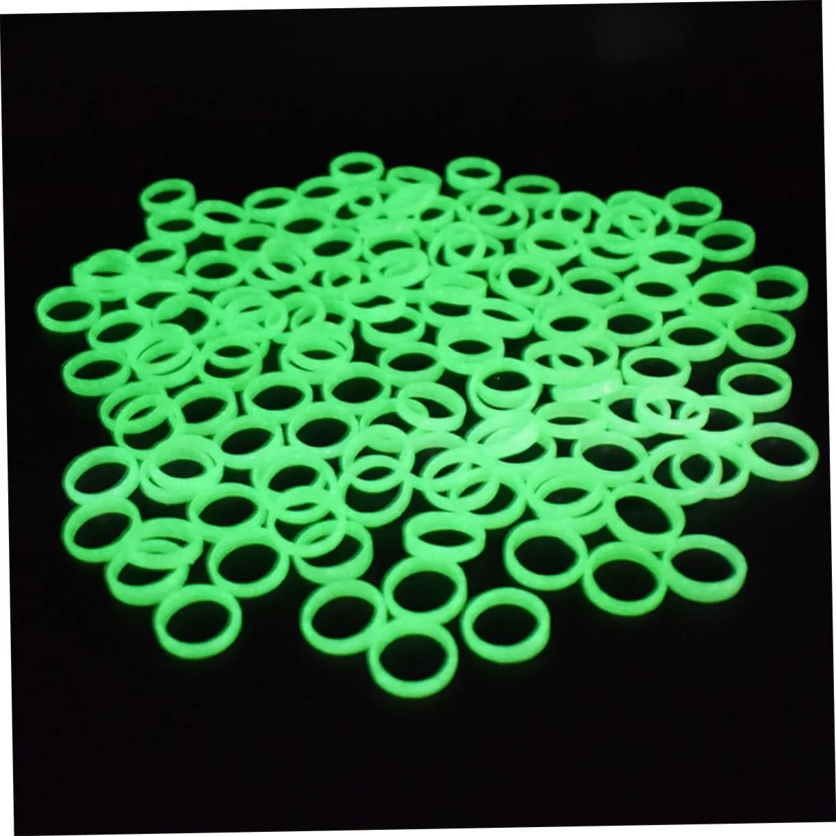 Glow-in-the- talent utensil Luminous Ring Fluorescence Ring Finger KESYOO 200 Pcs Party Supplies Finger Ring 