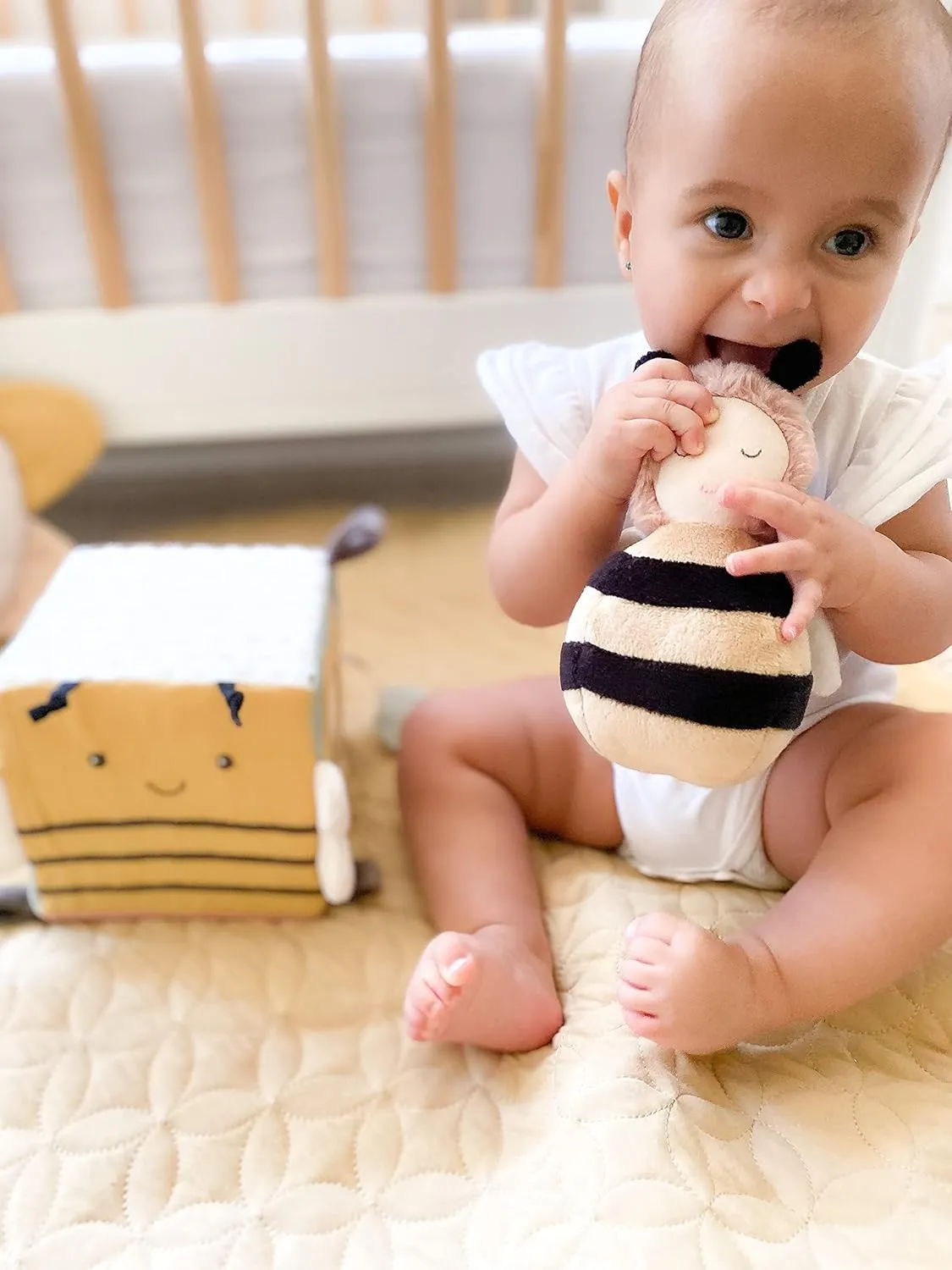 Honey Bee Soft Baby Rattle Toy �C 7�� Plush Stuffed Animal with Sound$ Baby Rattle for discontinuity theropod apprentice sundial refund Infants MON AMI 