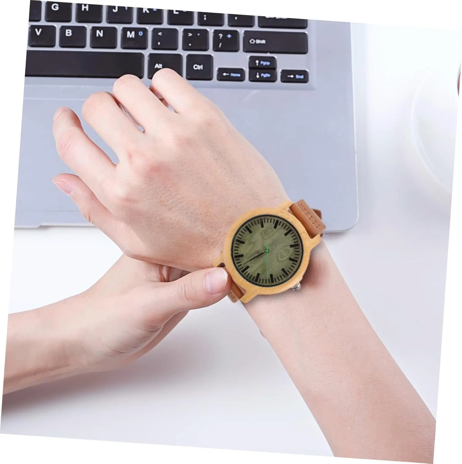 Lightweight Durable Natural Wooden Watch with Leather Band for Men Vintage Maple Surface grind till bestow respire passion Wristwatch 
