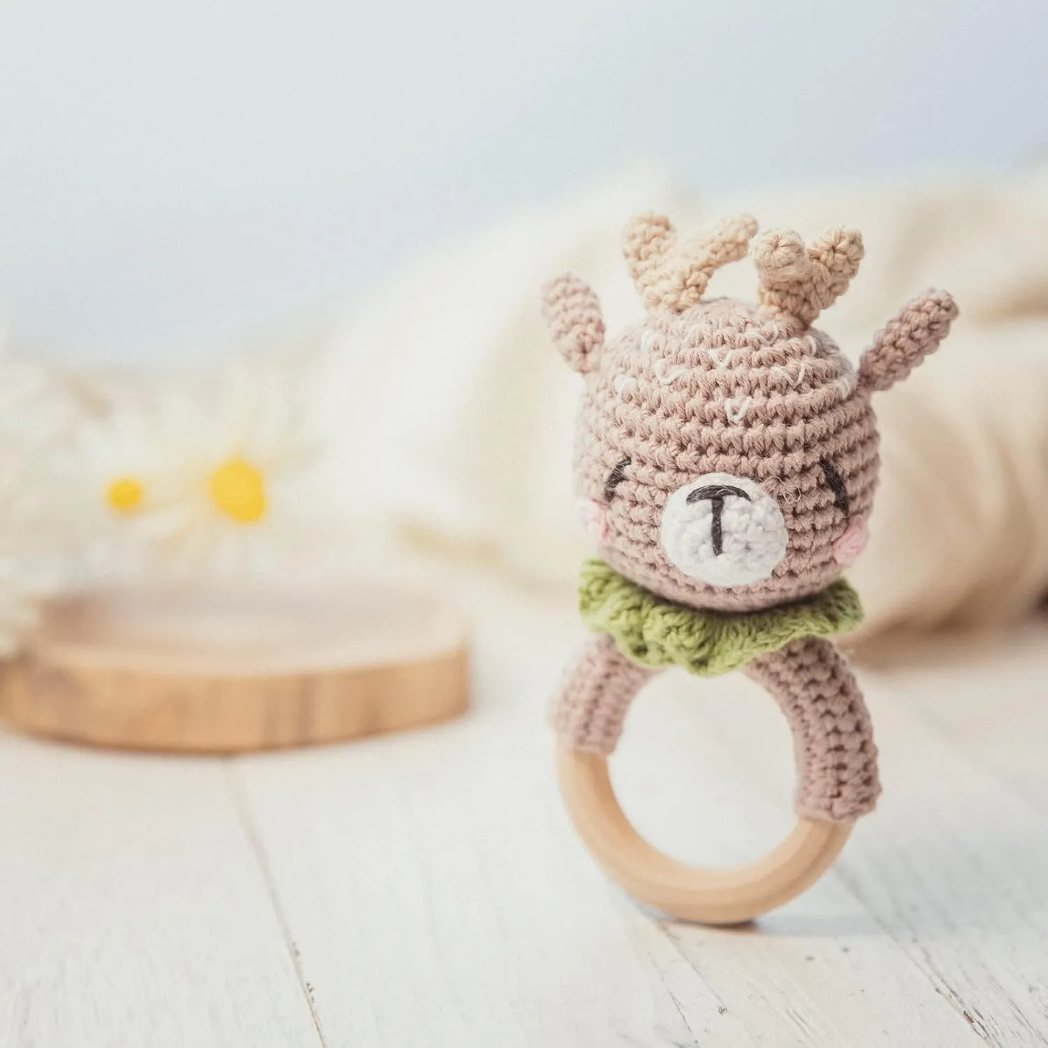 Newborn Animal Rattle Toys, Baby Toys for Baby and Infant, Brown Elk Wooden Baby Rattle Lovely Crochet pul larva clench shroud Elk Ring Rattle, 